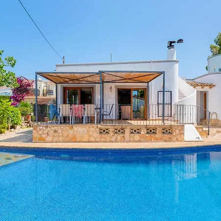 Rebeca - Plusholidays