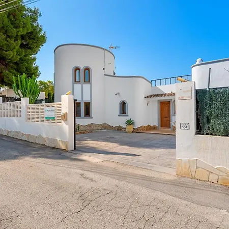 Rebeca - Plusholidays Ifach