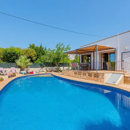 Rebeca - Plusholidays