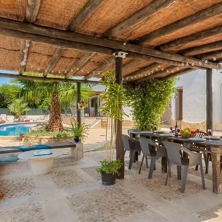 Rebeca - Plusholidays Villa