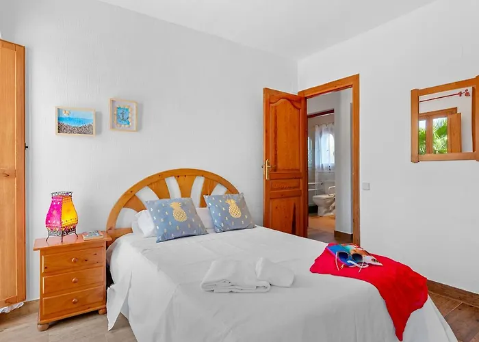 Rebeca - Plusholidays Villa