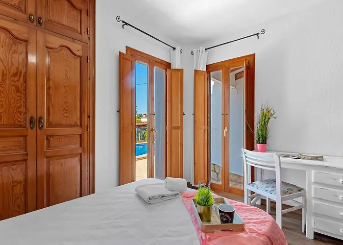 Villa Rebeca - Plusholidays *