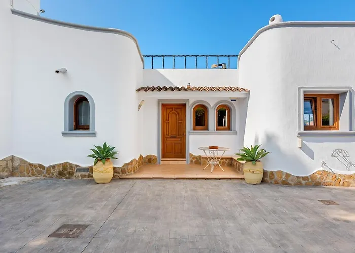 Rebeca - Plusholidays Villa