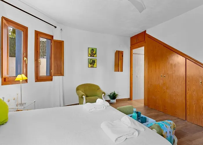 Rebeca - Plusholidays Villa