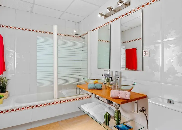 Rebeca - Plusholidays Ifach