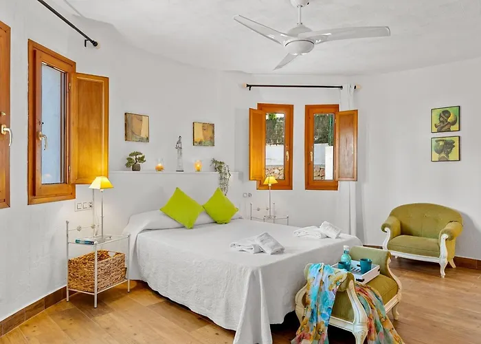 Rebeca - Plusholidays Villa